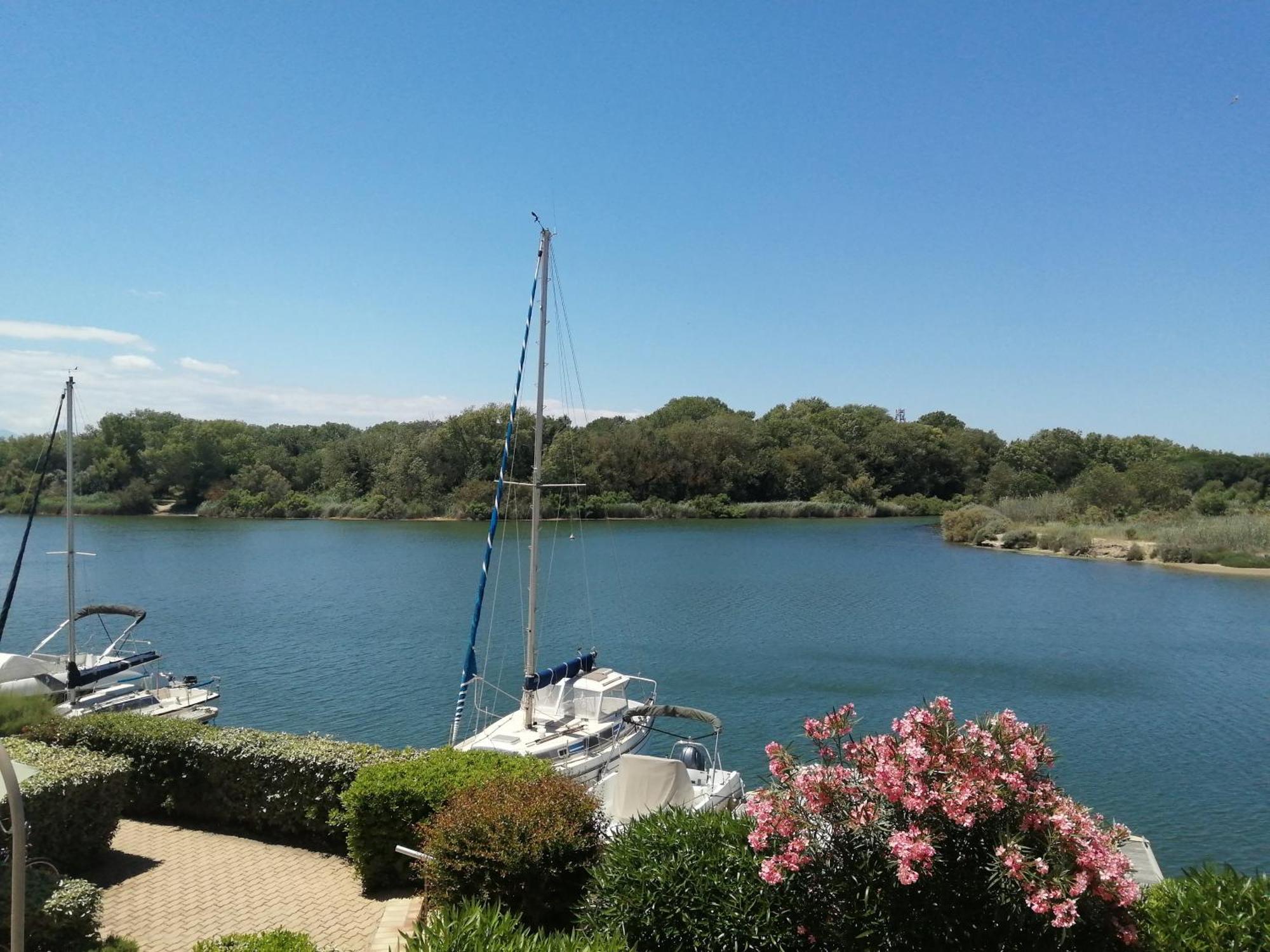 Vue Lagune Et Bateaux A 100M De La Plage Apartment Saint-Cyprien  Exterior photo